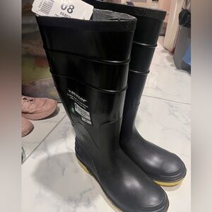New size 8 rain boots